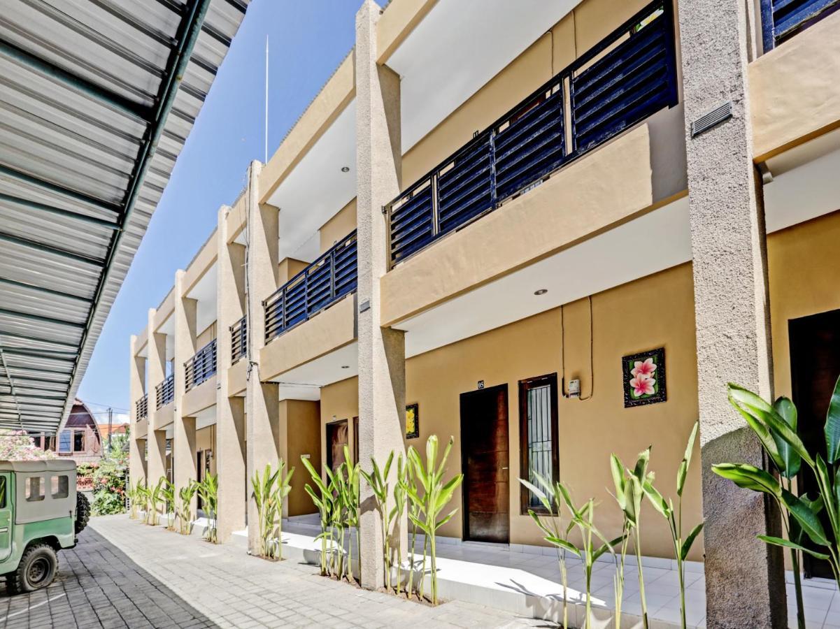 Oyo 90456 Moh Yamin Residence Balian Luaran gambar