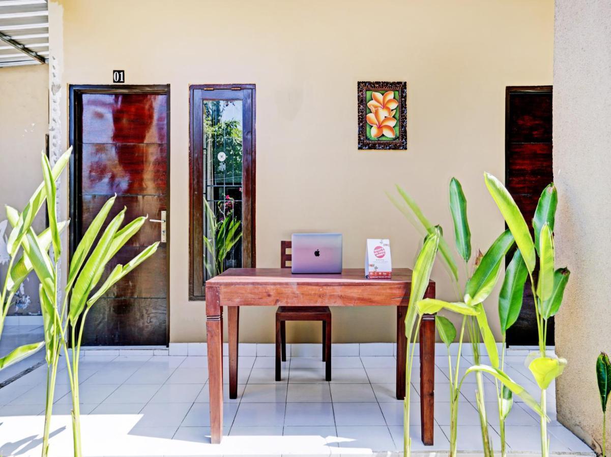 Oyo 90456 Moh Yamin Residence Balian Luaran gambar
