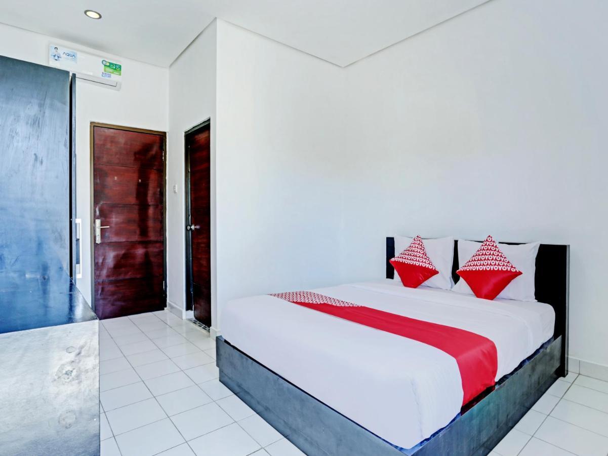 Oyo 90456 Moh Yamin Residence Balian Luaran gambar