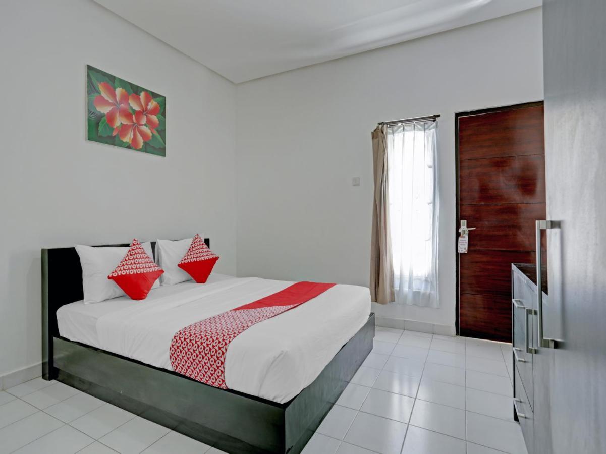 Oyo 90456 Moh Yamin Residence Balian Luaran gambar