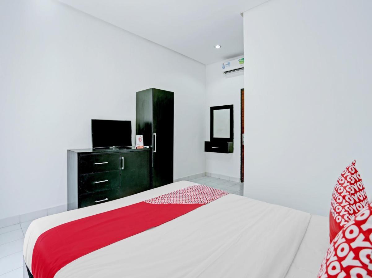 Oyo 90456 Moh Yamin Residence Balian Luaran gambar